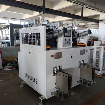 Máquina disponible ZPJ-700 de la fabricación de cajas del almuerzo de la estación del doble 3KW
